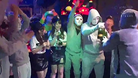 240112ハロウィン会場で美女とエッチc4