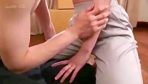 03952,I feel it in my sensitive pussy